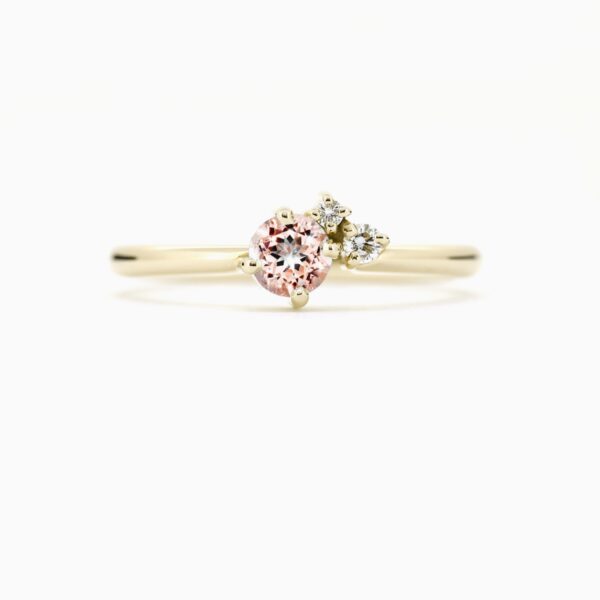 1200x1200_167430_Cerise sormus persikka sahmapanja safiiri valkokulta engagement ring diamonds 1200x1200_167430_Cerise sormus persikka sahmapanja safiiri valkokulta engagement ring diamonds