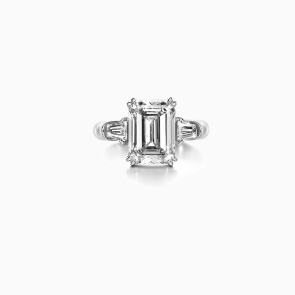 1200x1200_108320_Gala sormus smaragdihiontainen laboratoriotimantti emerald cut lab grown diamond ring_5